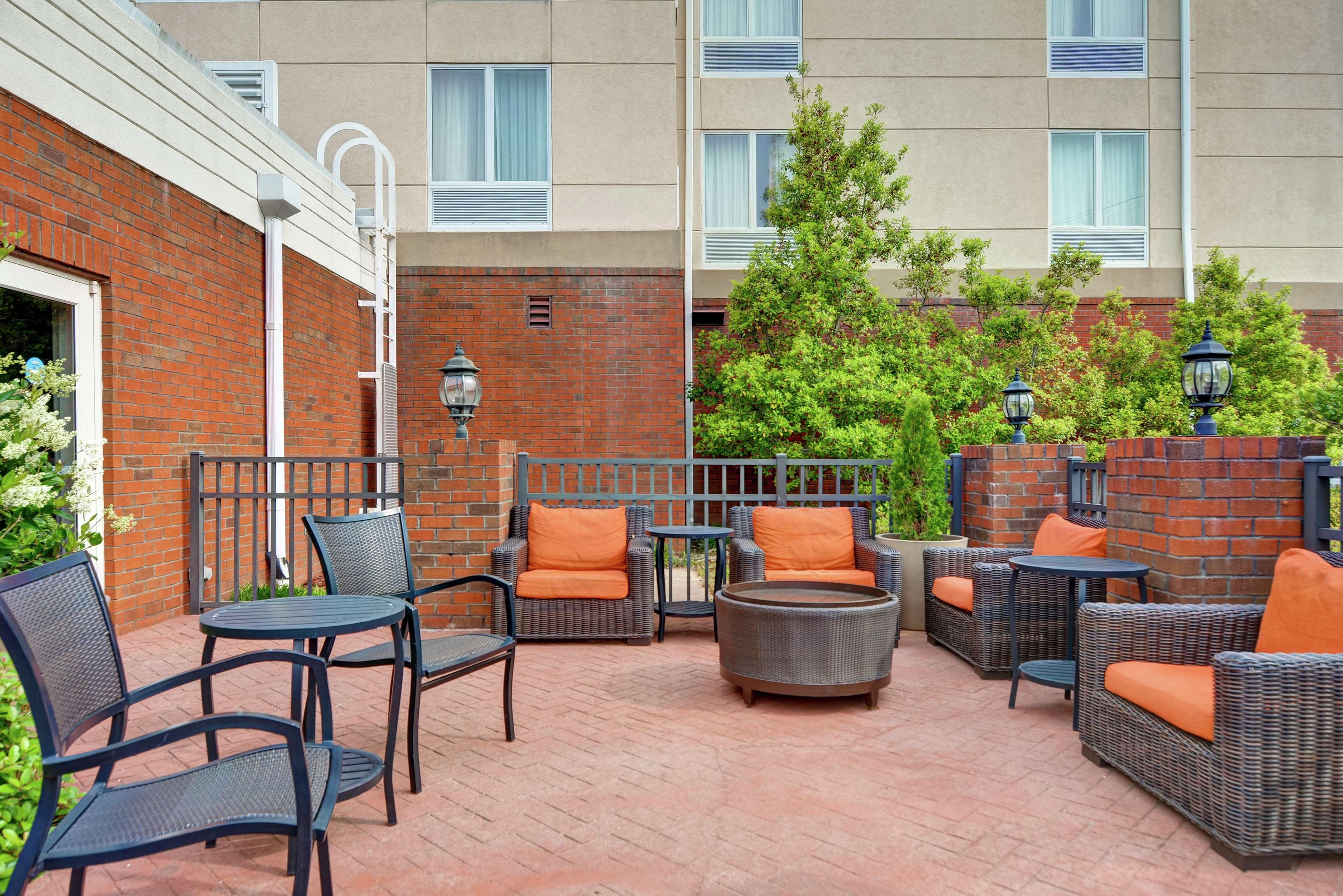 Hilton Garden Inn Hattiesburg Extérieur photo